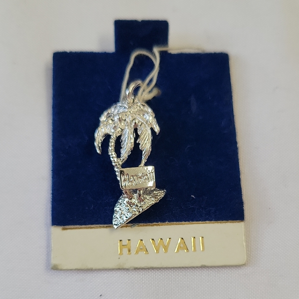 Vintage Silver Hawaii Palm Tree Pendant